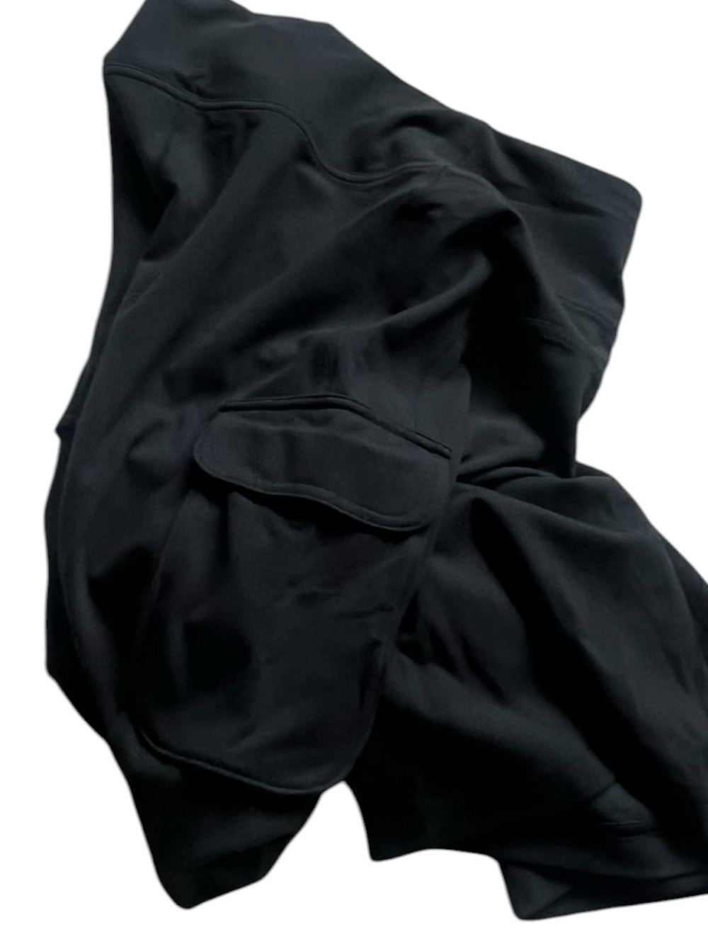 Lululemon Everlux High-Rise Cargo Flared Pant 32.5" Black Size 12 - Picture 9 of 13